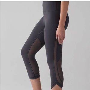 Lululemon Revitalize Crop